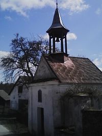 9. Zvonička v Cunkově.