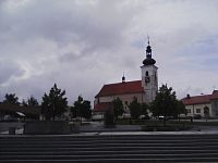 2. Kostel sv. Vavřince v Prčici.