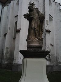 16. Barokní socha sv. Aloise z poloviny 18. stol.