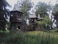 47. Strážní věže u letního tábořiště na Šelmberku.