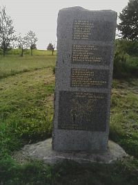 Toulání Podblanickem s bivakem. Přes sedm zámků a jedno slavné bojiště krajinou kolem Jankova.