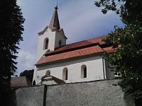 33. Farní kostel Navštívení Panny Marie z poloviny 13. stol. ve Šlapánově.