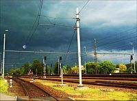 Přicházející bouřka na železniční stanici Suchdol nad Odrou