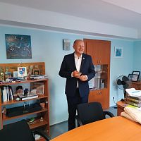 A současný pan starost Bc. Martin Bednář nás přivítal ve své kanceláři