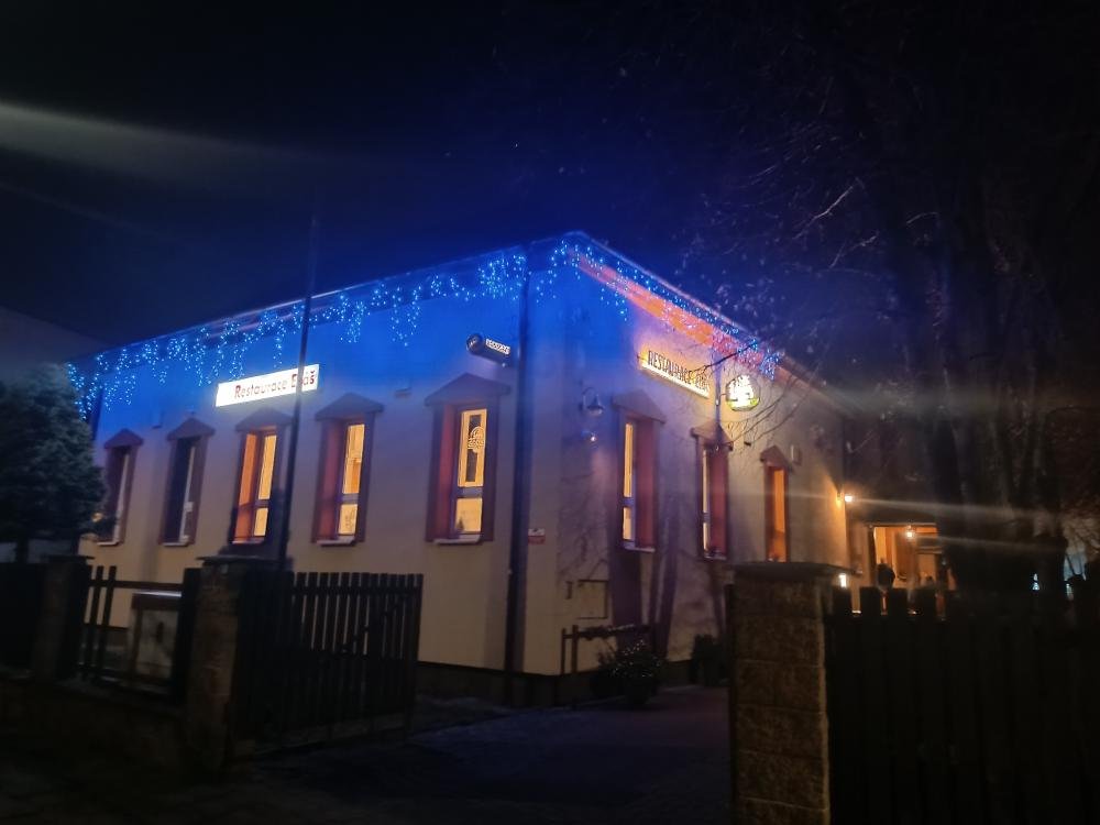 Vánoční výzdoba na náměstí Generála Svobody v Ostravě-Zábřehu (Družstvo)