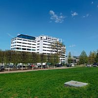 blízké okolí nápisu