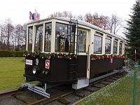 "Objevná výprava" k opravené historické dřevěné tramvaji v Hrabové a po stopách zbytků trati do Nové Bělé.