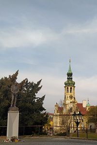 Pomník E. Beneše, Loretánské náměstí, Praha Hradčany