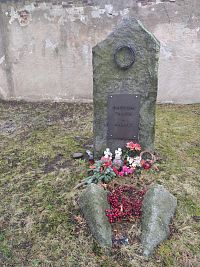 Klášterec nad Ohří - Pomník obětem válek a násilí