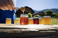 Ochutnejte med z Jižního Tyrolska