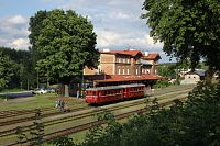 Nádraží Martinice a vlak M131.1228_foto: Radomír Řehořek