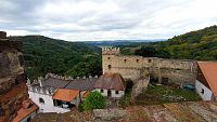 Hrad nabízí také krásné výhledy do krajiny