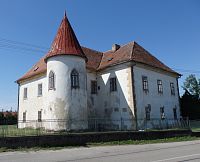 Oponice - Marczibányiovský kaštieľ = takzvaný Malý kaštieľ = Apponyiho múzeum v Oponiciach