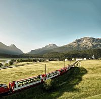 Glacier Express in the Engadine, Graubuenden © Glacier Express AG/Stefan Schlumpf