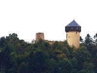 Z Bochova na zříceninu hradu Hartenštejn