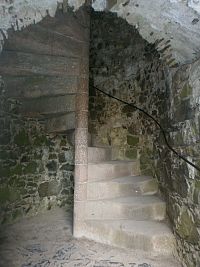 Trosky schodiště
