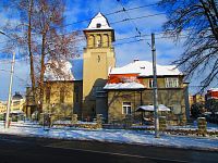 Evangelický kostel s farou (Hradec Králové)