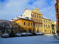 Prosluněný Hradec Králové pod sněhovou peřinou