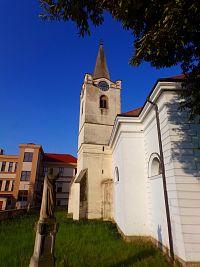 Kostel Nejsvětější Trojice (Všestary)