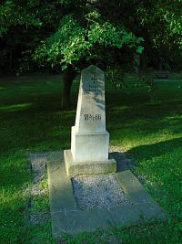 Pomník války 1866 v Tyršových sadech (Předměřice nad Labem)