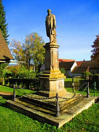 Pomník V. Hanky (Hořiněves)