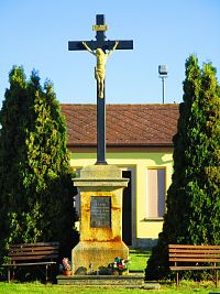 Hřbitovní kříž (Boharyně)