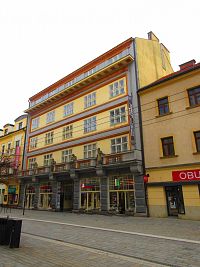 Třída Míru čp. 60 (Pardubice)