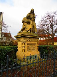 Pomník bratranců Veverkových (Pardubice)