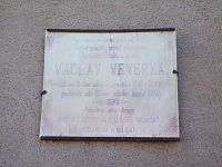 Pamětní deska Václava Veverky (Dříteč)