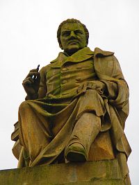 Pomník Václava Klimenta Klicpery (Chlumec nad Cidlinou)