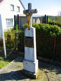 Kříž v Zástavě (Újezd u Sezemic)