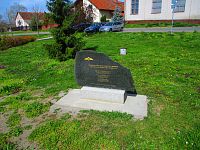 Nový pomník paravýsadku "Barium" (Vysoká nad Labem)