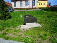 Nový pomník paravýsadku "Barium" (Vysoká nad Labem)