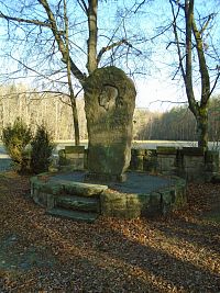 Pomník obětem 2. světové války (Vysoká nad Labem)