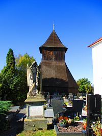 Zvonice u kostela sv. Václava (Horní Ředice)