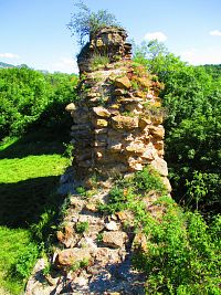 Zřícenina hradu Oparno (Oparno)