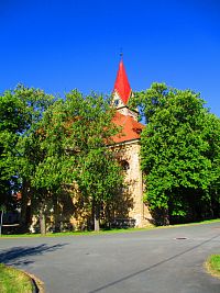 Kostel sv. Petra a Pavla (Babice)