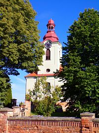 Kostel sv. Maří Magdalény (Lužany)