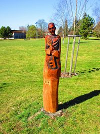 Dřevořezby 12 apoštolů (Všestary)