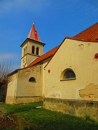 Kostel sv. Petra a Pavla (Všetaty)