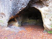 Skalní útvary mezi Mlčení a Harasovem (Kokořínský Důl/Janova Ves)