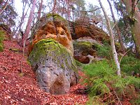 Skalní útvary mezi Mlčení a Harasovem (Kokořínský Důl/Janova Ves)