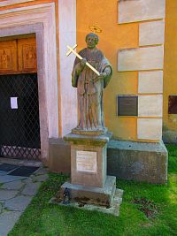 Socha sv. Františka Xaverského (Kravaře)