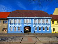 Náměstí čp. 1 (Kravaře)