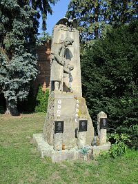 Pomník padlým (Mžany)