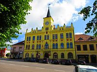Městská radnice (Lomnice nad Popelkou)