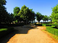 Zámecký park v Benátkách nad Jizerou
