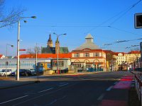 Moravský most se starým městem v pozadí (Hradec Králové)