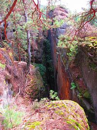 Borecké skály (Hnanice a Štěpánovice pod Troskami)