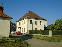 Škola v Sendražicích